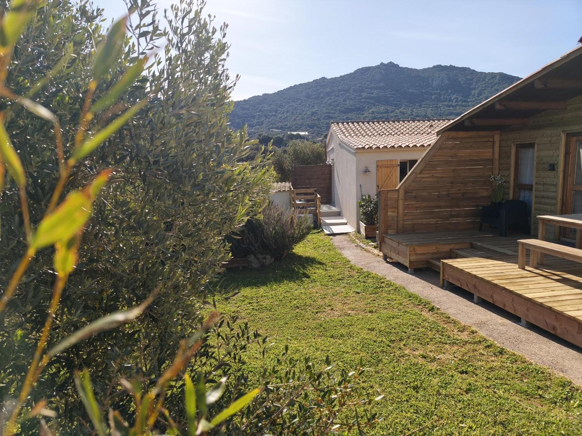Chambres Isula Bella Figari  Szoba fotó